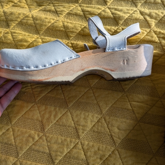 Sven leaf punch size 41 clogs - Picture 3 of 6